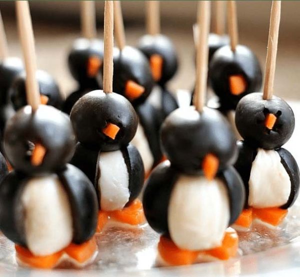 Пингвины на новогоднем столе